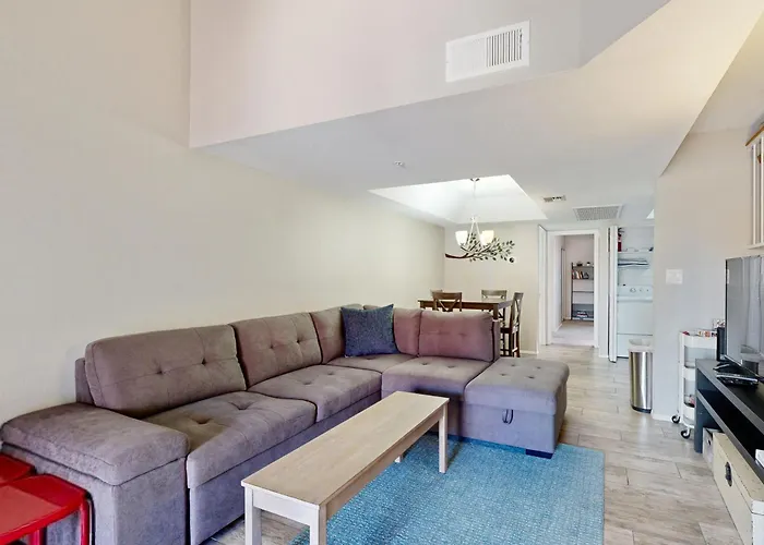 Apartment Modern South